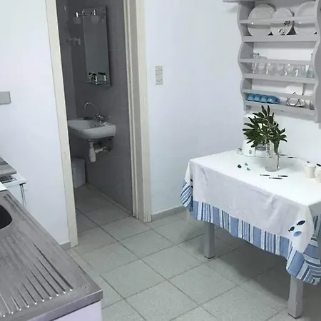 Grape Yard * Parikia (Paros)